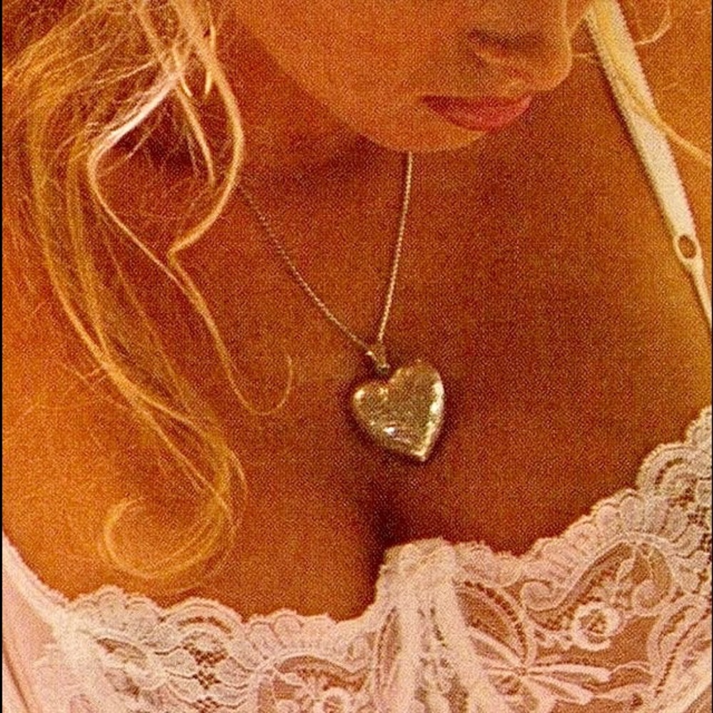 Silver Heart Pendant and Silver chain Vintage item